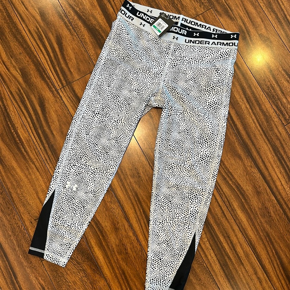 Under Armour Kids' Speckled Black and White Leggings. New with tags